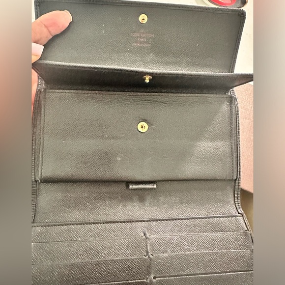 🍁Louis Vuitton vintage wallet epi leather good condition authentic - Picture 7 of 16